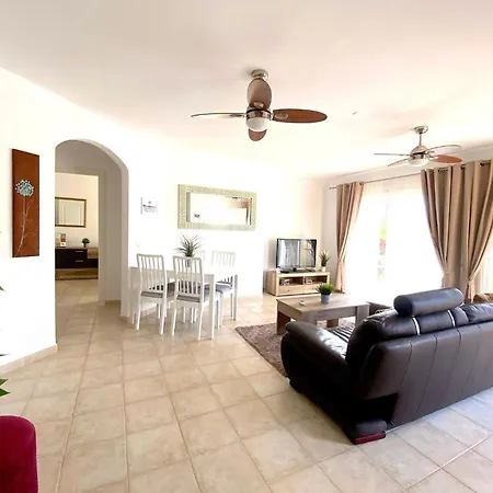 Apartamento In Oasis Del Sur Mit Privater Terrasse By Interhome *