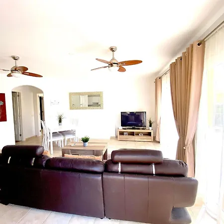 In Oasis Del Sur Mit Privater Terrasse By Interhome * 圣米格尔德阿沃纳
