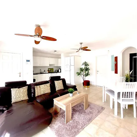 In Oasis Del Sur Mit Privater Terrasse By Interhome * 圣米格尔德阿沃纳
